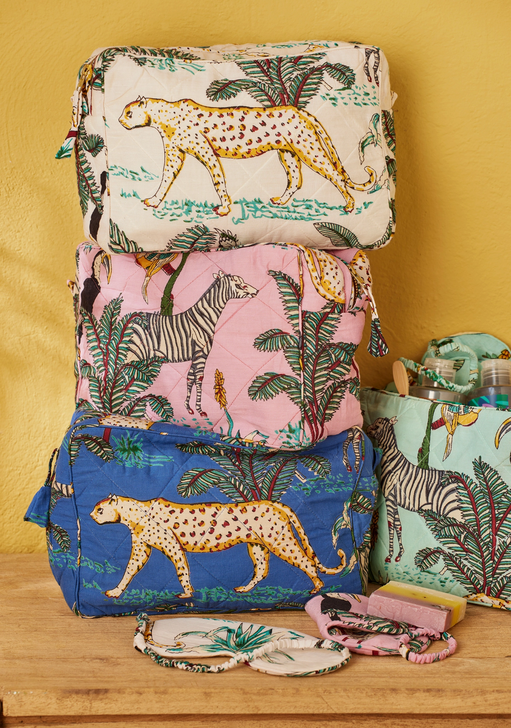 Jungle Print Wash Bag